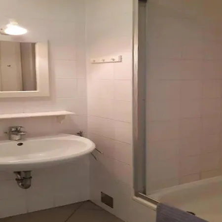 Blaues Haus, * Putbus